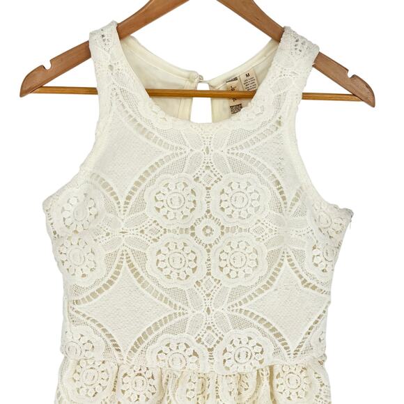 Japna NWT Cream Crochet Dress Size M - Picture 2 of 7